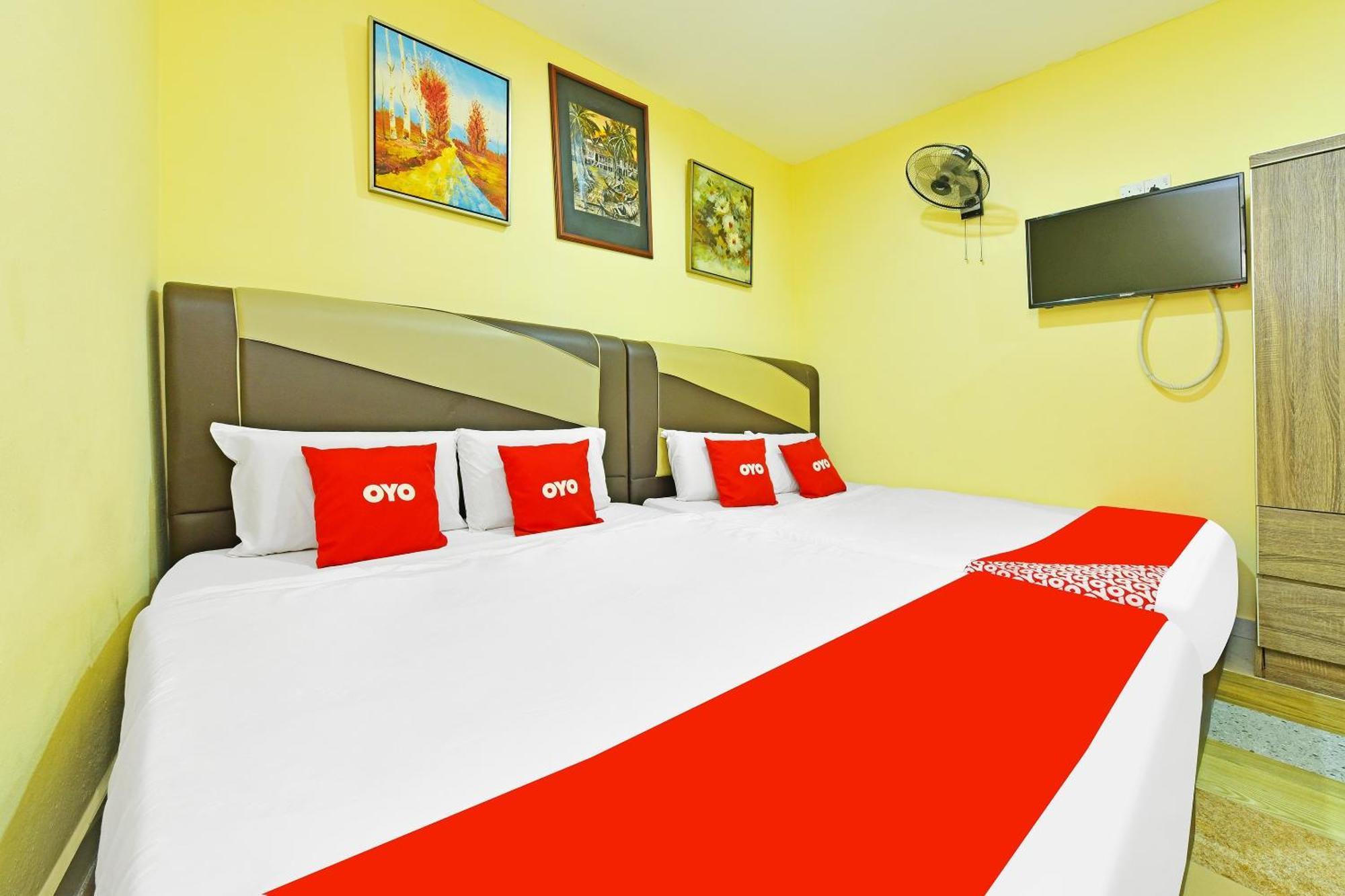 Oyo 873 Bamboo Inn Batu Feringgi Exterior foto