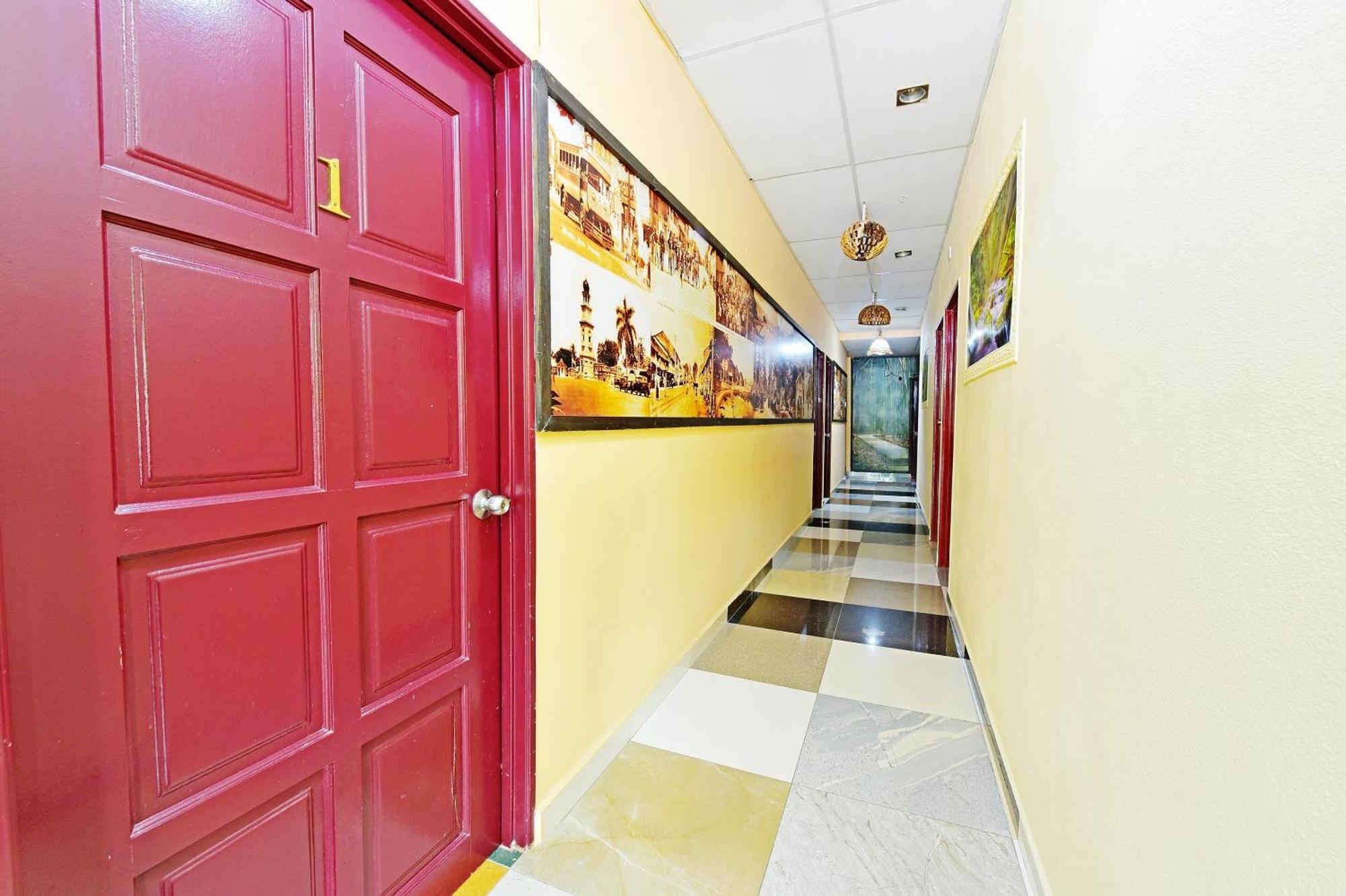 Oyo 873 Bamboo Inn Batu Feringgi Exterior foto
